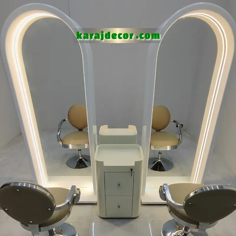 آینه آرایشگاه ژورنالی